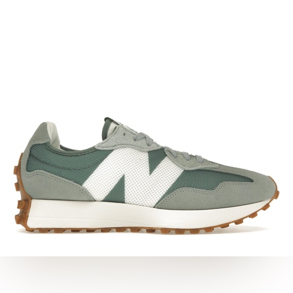 MAKE AN OFFER NEW BALANCE 327 Heritage Sneakers in Sage Juniper - Picture 4 of 6